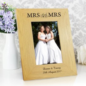 Mrs & Mrs Personalised Oak Finish 6 x 4 Photo Frame